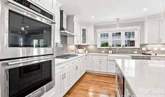 2617 Commonwealth Ave, Charlotte, NC 28205