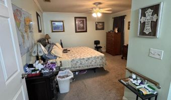 23 B St, Bay Springs, MS 39422