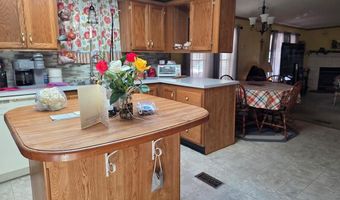 121 Harold Dr, Ashland, OH 44805