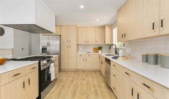 10964 SE 284th St, Auburn, WA 98092