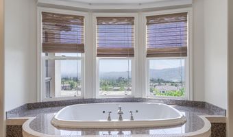 3911 Lilac Canyon Ln, Altadena, CA 91001