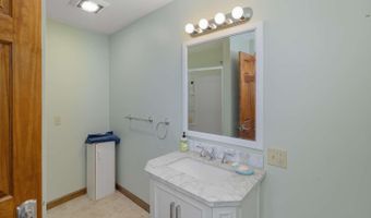 62 Phelps Rd, Barre, VT 05641