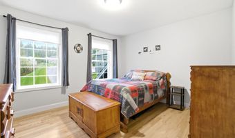 84 Juniper Cir, Auburn, NH 03032