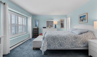 27 E 34TH St, Bayonne, NJ 07002