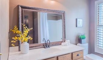 2634 Dennis Dr, Alton, IL 62002
