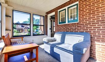 1036 W OKLAHOMA St, Appleton, WI 54914