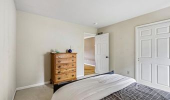 1044 GLENDEVON Dr, Ambler, PA 19002