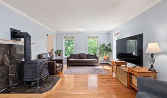 202 Cherry Valley Rd, Alton, NH 03810