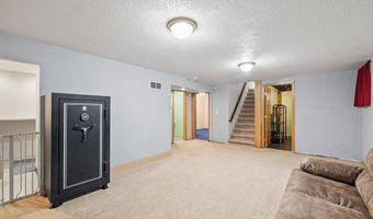2618 E 10TH St, Cheyenne, WY 82001