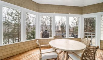 62 Riverford Rd, Brookfield, CT 06804