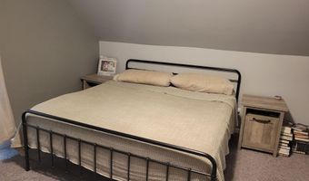 128 E Montford Ave, Ada, OH 45810
