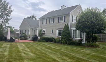 50 Grandview Ave, Lincoln, RI 02865