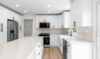 121 S COLTS NECK Way, Hockessin, DE 19707