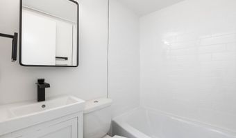 207 S PATRICK St 210, Alexandria, VA 22314