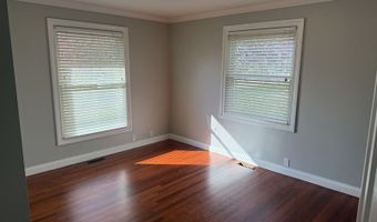 16 Canterbury, Athens, OH 45701