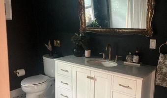 380 W Main St, Avon, MA 02322