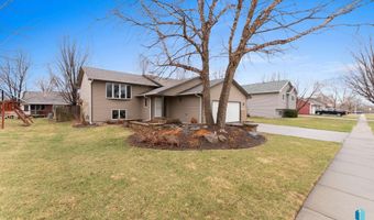 117 Thad St, Brandon, SD 57005