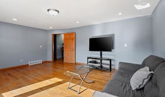 1201 S LEE St, Appleton, WI 54915