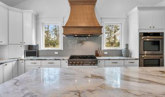 20 Hannah Lee Rd, Barnegat, NJ 08005