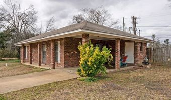 202 Gay St, Batesville, MS 38606