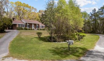 512 Raymond Dr, Arapahoe, NC 28510