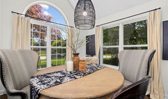 435 Country Walk, Amherst, OH 44001
