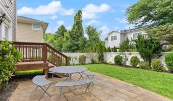 8701 BRADMOOR Dr, Bethesda, MD 20817