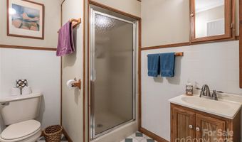 75 Cisco Rd, Asheville, NC 28805
