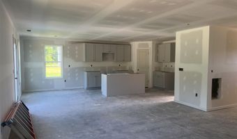 81 Coachman Ln, Autryville, NC 28318