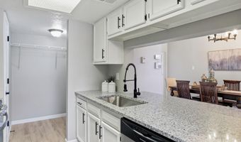 5220 Chuckwagon Trl NW, Albuquerque, NM 87120