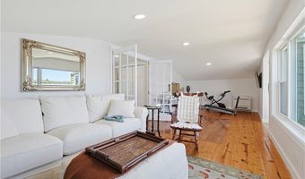 33 Airy Acres Dr, Glocester, RI 02814