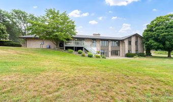7290 Wingeier Ave SE, Alto, MI 49302