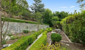 1561 Lookout Dr, Agoura Hills, CA 91301