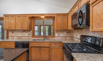 15825 Garden View Dr, Apple Valley, MN 55124