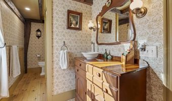 392 High St, Candia, NH 03034