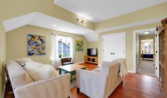 951 S St, Springfield, OR 97477