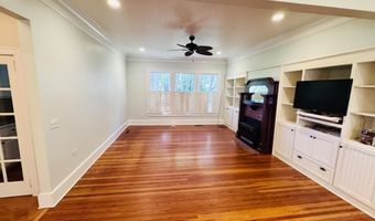 5 S Rosemary Ave, Andrews, SC 29510