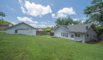 202 N Walnut St, Anderson, MO 64831