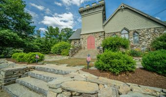 48 Old Searsport Ave, Belfast, ME 04915