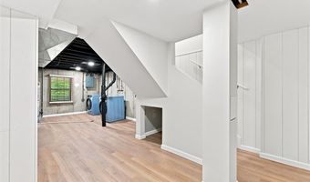 13322 Hiddendale Ln, Ballwin, MO 63021