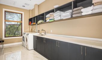 10405 BOSWELL Ln, Potomac, MD 20854