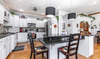 2182 Seippel, Asbury, IA 52002