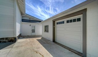 805 N Indiana Ave, Auburn, IN 46706