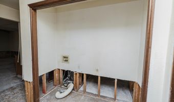 7344 SW Overland Trl, Andover, KS 67002