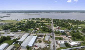 281 Oak St, Biloxi, MS 39530