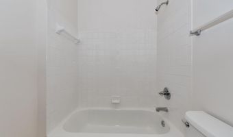 2004 PEGGY STEWART Way 204, Annapolis, MD 21401
