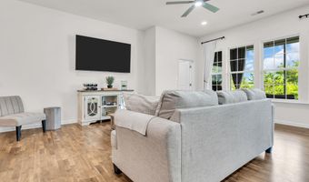 3 Raccoon Ln, Barnegat, NJ 08005