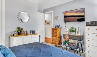 1391 Turner St, Auburn, ME 04210