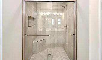 1640 Grayhawk Dr, Basehor, KS 66007