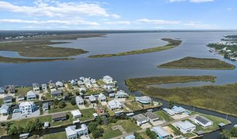 146 Elaine Dr, Bay St. Louis, MS 39520